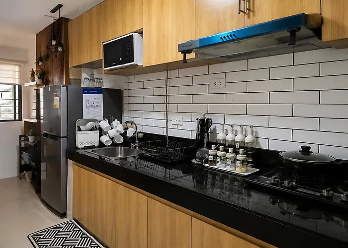 Aparthotel Vine Residences Near Sm Novaliches 4*